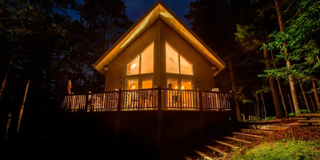 TIPS FOR BUYING A VACATION PROPERTY inception-app-prod/MTJjMTc4YzEtY2JiYS00MTdlLWFjZDQtMDg0MGY1NDg2Mjc0/content/2024/10/bc49bedda7ec61cbb3d57717432fa10ef68112f0.png