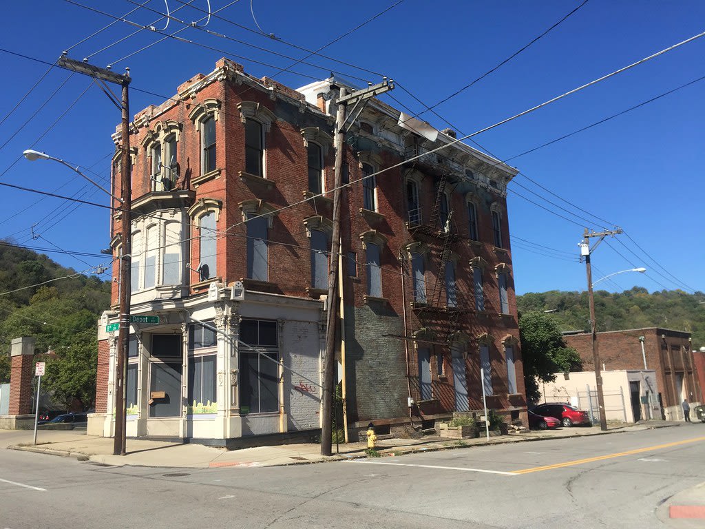 How to Protect Your Equity When Selling a Home in Georgia inception-app-prod/MjkyMDU1YjctNTdiNi00Y2YwLTlhNDMtN2I1ZjRhNWVkYmE3/content/2026/06/b19fd9f003b11d7ea54fc30d38b3873b7fe6ff65.jpg