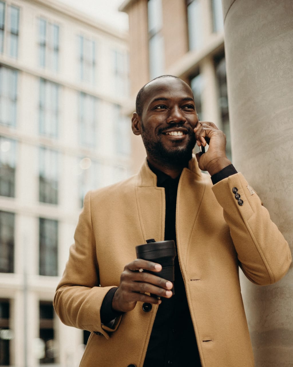 First Time Buyers inception-app-prod/MmIyMjc2YTYtNDhhZS00NWU3LWIwODctMTljNzYzZjM1MTQ1/content/2020/07/bWFuLXdlYXJpbmctYnJvd24tamFja2V0LXVzaW5nLXNtYXJ0.jpg