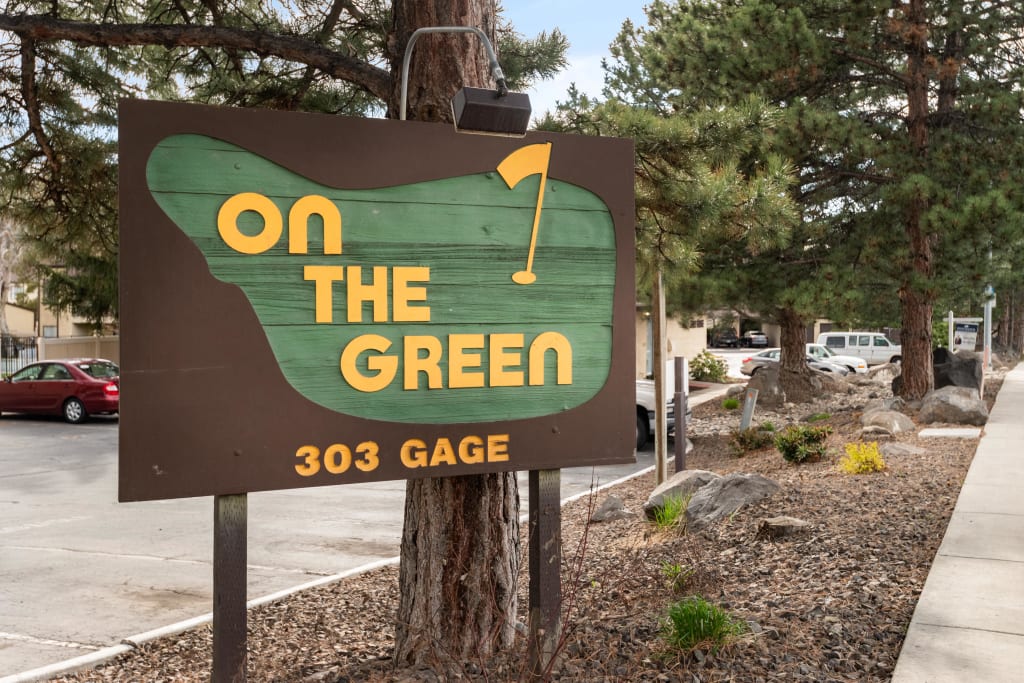2 Meadow Spring Condos Available to Rent inception-app-prod/MmM5ODk0Y2YtNzBmMS00YzhlLWIxNWItZmI1MmZlNmU5ZGQ1/content/2020/12/7.jpg