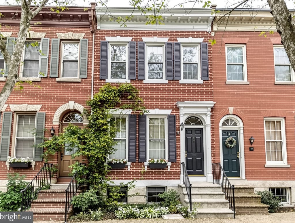 Staging Secrets: How to Maximize Your Home's Value in Baltimore's Competitive Market inception-app-prod/MzdiMWI1MDUtM2I5MS00OTNmLWFkYmItYjFhZjVjNmE4MzU2/content/2025/11/dc83e6e0af9ddfda13a7dd9efee6601d984d79f2.webp