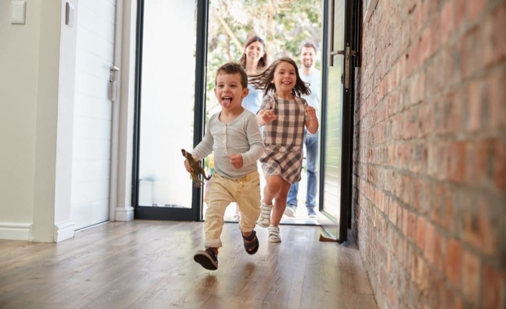 The 4 Best Boston Communities for Growing Families inception-app-prod/NDg1YzcyMDEtMTVhYi00ZmEyLWEwMDgtZDk2ZTc0YjQ1Zjkw/content/2024/03/0bdbb6728d9e96f0e5dda3d5fa40b29ebdc3e5ed.jpg