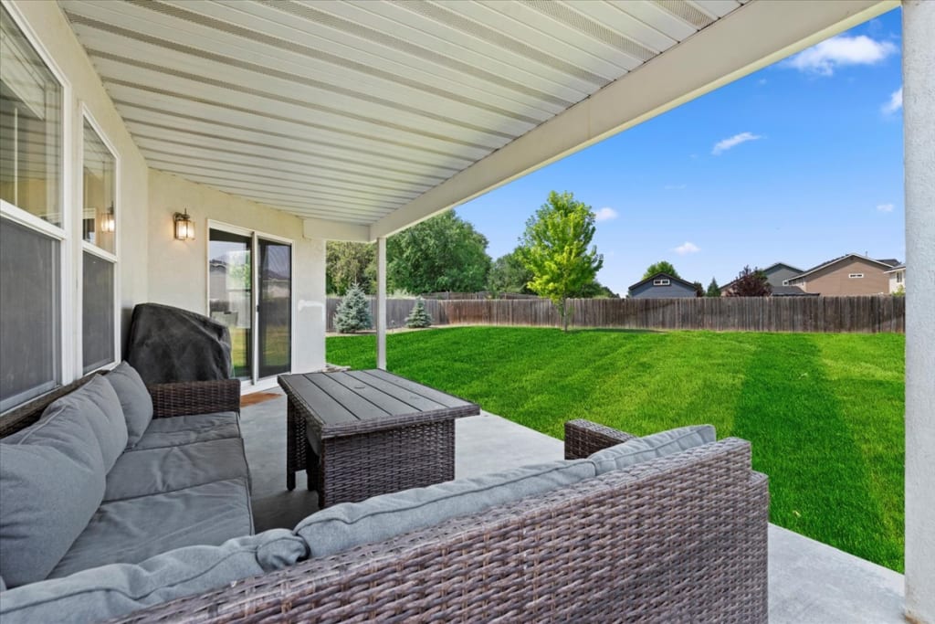 Boise Home For Sale on large 1/3 Acre homesite! inception-app-prod/NGFjNjY2YzgtOTU1Yy00NmZhLWE5OTgtYmI4NTY5NDA0Y2Vl/content/2024/08/3125d14d820fec195069710b800f654292533d83.jpg