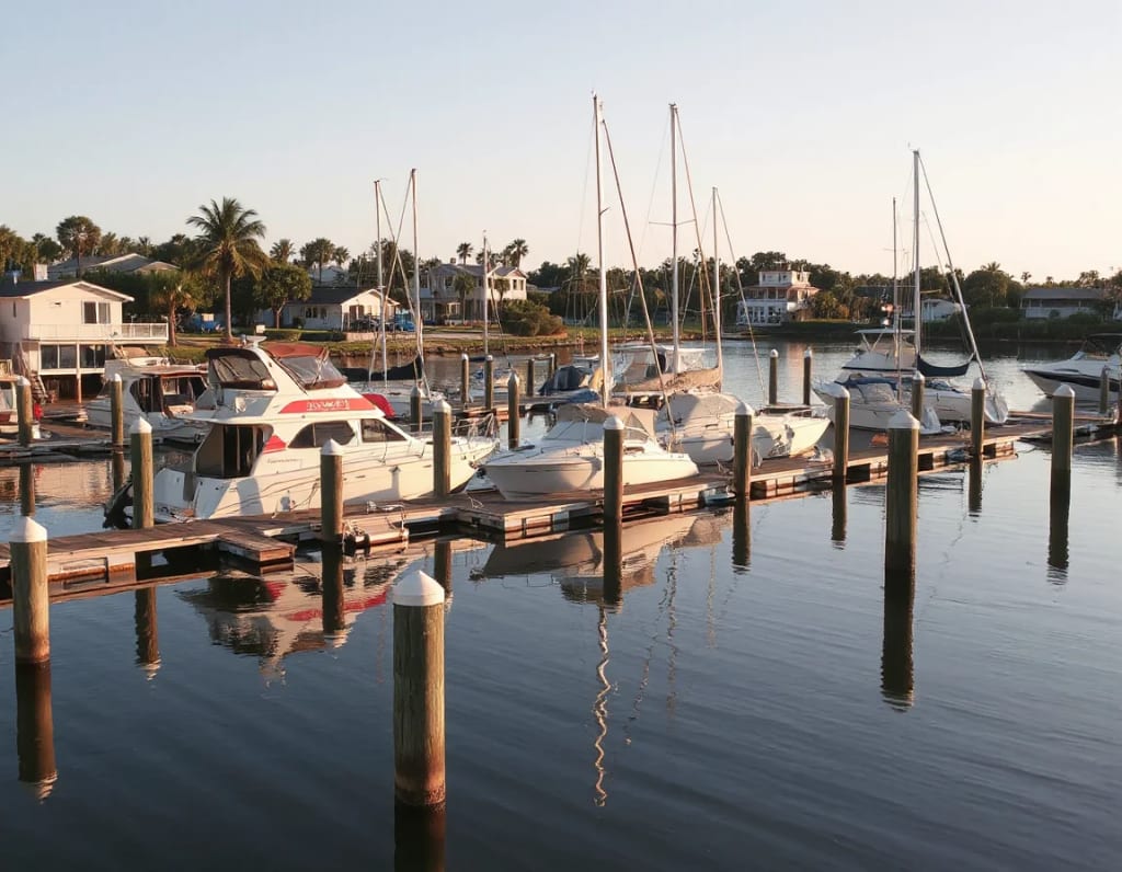 Melbourne vs. Cocoa: Which Space Coast Lifestyle Fits Your Weekends? inception-app-prod/NGZkNjc1ZDgtOTQ0YS00NTA2LThkMzctMjhhMDExNzkxNGIz/content/2026/08/6262995e99d3334eae78905a9a379e8fcf4ec75a.webp