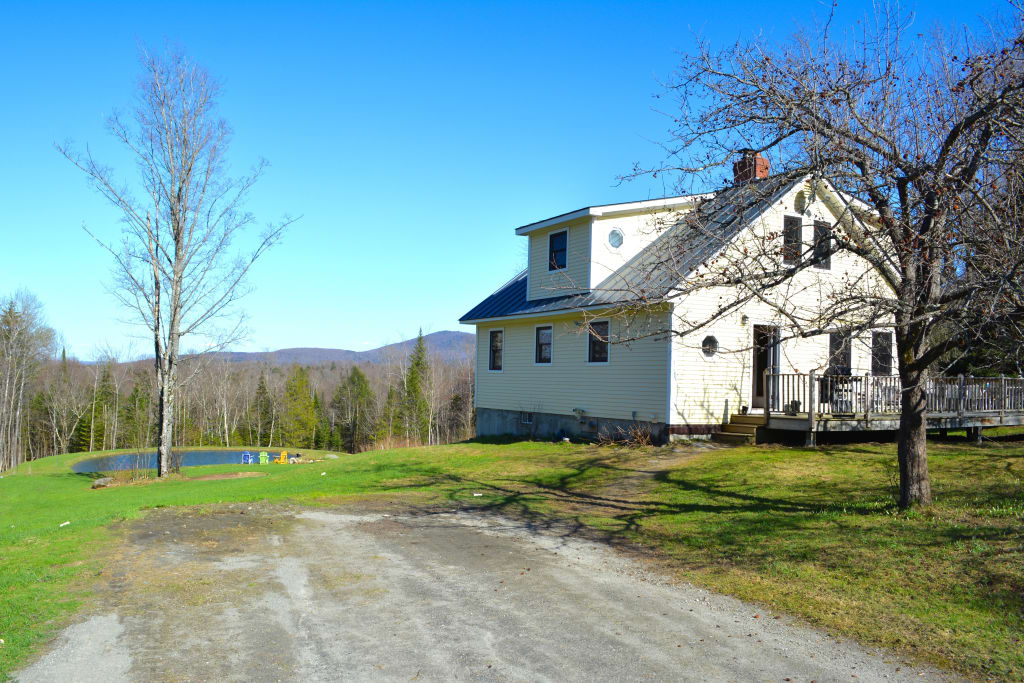 $26,000 Price Reduction 3Bed, 2Bath Elmore, VT inception-app-prod/NTNmMTNhNjQtNDQ0Ni00Zjg0LTliOTQtNDNkYmM3Y2JiNmQz%2Fcontent%2F2018%2F05%2FDSC_0803-2.jpg