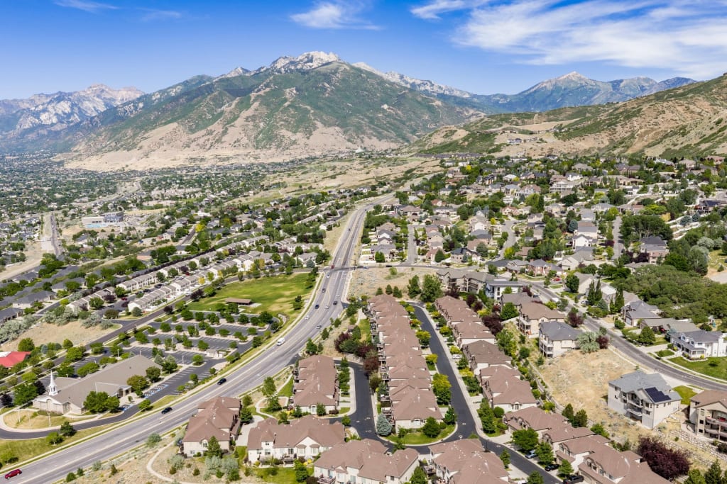 Selling a Home in Draper: The Questions Every Seller Is Asking in 2026 inception-app-prod/NTQ4OGMzMzgtZjJkOC00YmI3LWIzNmEtYzFkZGMwZTFhY2Iy/content/2026/08/6e8567b7b7e3d49c7e40d7e3584162bbe433505a.jpg
