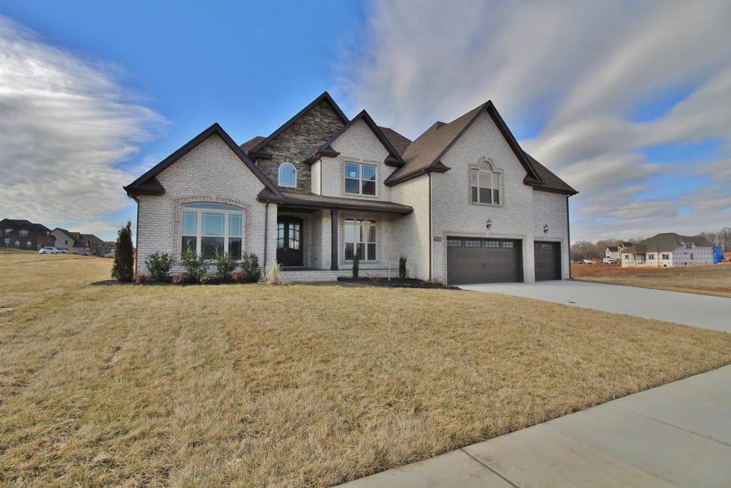 PORT ROYAL ESTATES inception-app-prod/NTc1NDVjYWQtODczOS00MWViLTkxODMtNDlkM2MzYTk2NzMy/content/2023/03/02054f88d8ba9d02d9319ddd2251dde6e0cd3888.jpg