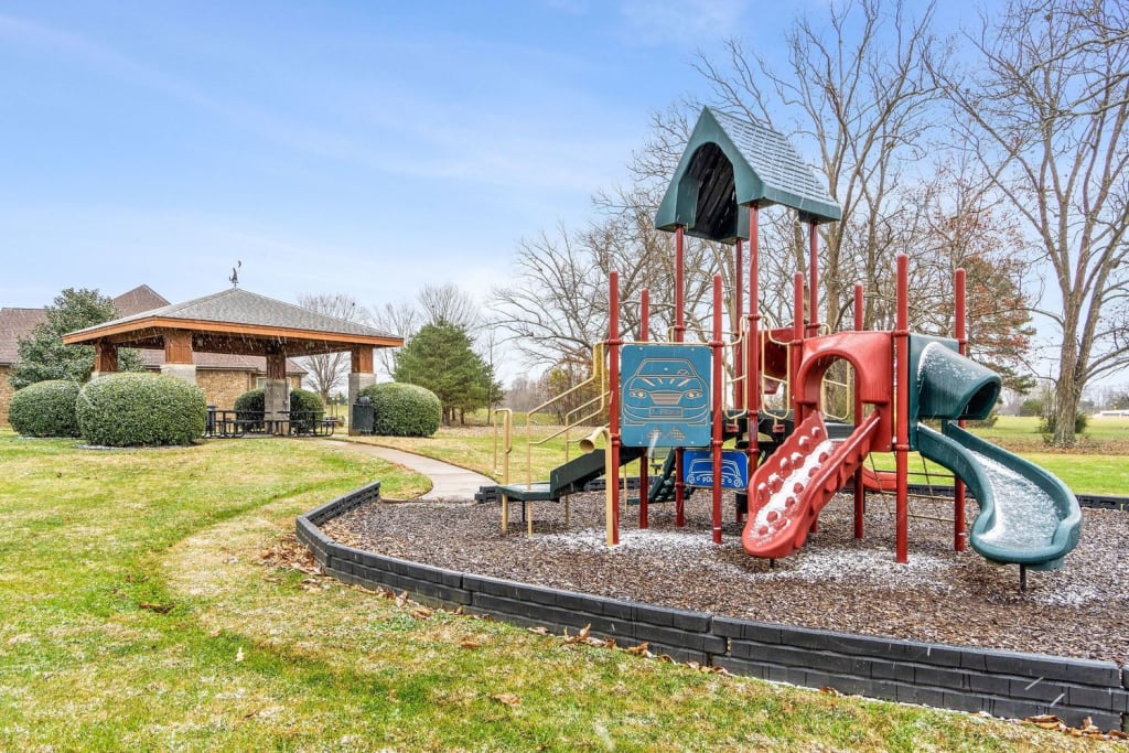 SANGO CROSSING inception-app-prod/NTc1NDVjYWQtODczOS00MWViLTkxODMtNDlkM2MzYTk2NzMy/content/2023/03/decda104307fa348f5bb7c39e6059cc8a75dd6f1.jpg