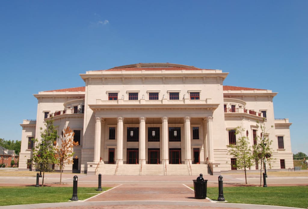 <p>Visit Hamilton County</p> inception-app-prod/NTcyYzYwNzYtNGM1Ni00YjMwLWIwYWQtNWI3MjA2OWUxYTkw/content/2025/01/3a9eaf7728d5365cec7595746e02ff3d6d1da874.jpg