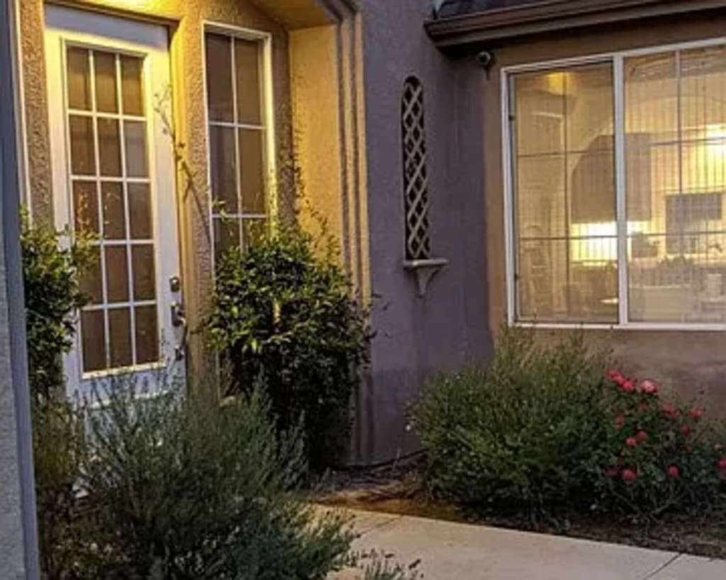 SOLD: $590,000 | 353 Poets Sq, Fallbrook, CA 92028 inception-app-prod/NTgxOThjZjEtNzk3Mi00ZmQ5LWExZmQtZDY1N2I0MjdkODE2/content/2022/08/ea11aa19f044049d30dbefe1c121c6f002ca64d5.webp