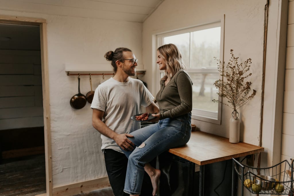 The Conversations Every Couple Should Have Before Buying a Home inception-app-prod/NThkMWFiN2MtNTQ4Yi00NTU1LThkOTMtMzI3YjgwY2QzZTM2/content/2025/05/045d27e4f84f354a935f255b4de357aca5309bdd.jpg