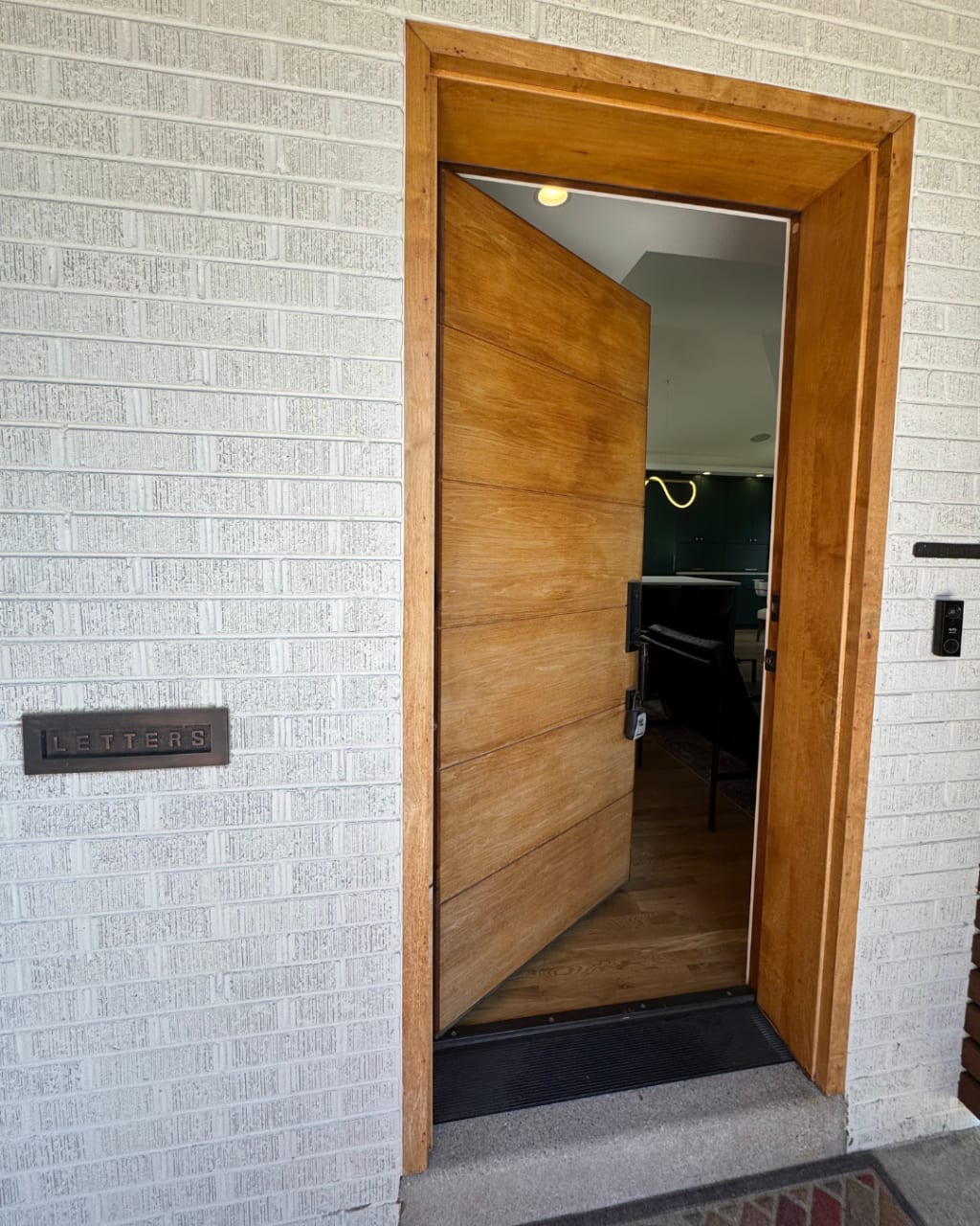 Denver Market Update: Denver Buyers Are Shopping, But Taking Their Time Before Writing A Contract inception-app-prod/NTkzZGVjYjMtMjg4MC00NmRkLWJkNmQtZGZhMzM4NTUwMjY5/content/2025/11/a515881db7fa6e2455b54a1cc33030ce275e5a56.png