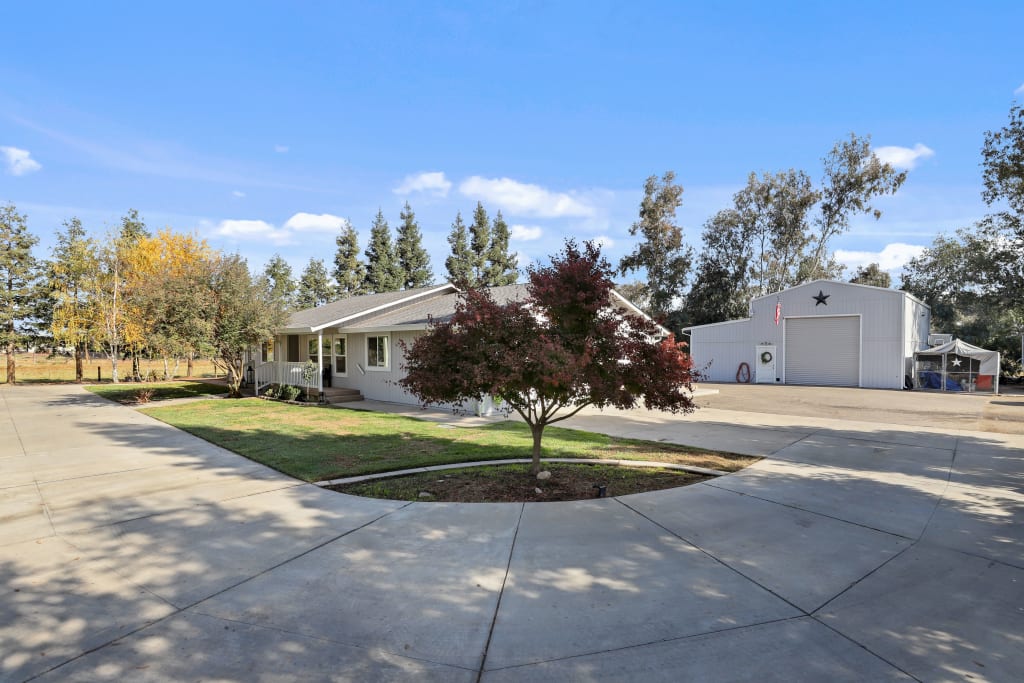 6598 Eleanor Rd, Oakdale inception-app-prod/NTlkMzM2MDItNGEyZS00Yzc4LTllYjQtNDUxNzBlZTgwYWQ5/content/2020/11/00101-2.jpg