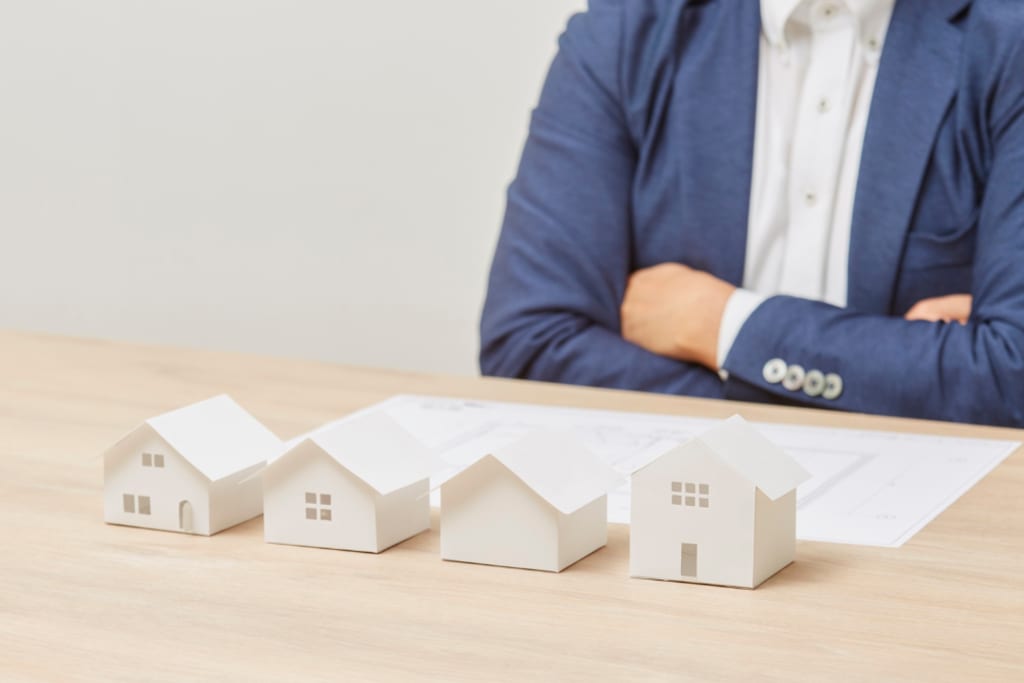 Navigating Real Estate Closings During the Holidays inception-app-prod/NWU1ZTNkOTEtNWJjNy00ZThiLWFjNTYtMzc2MWE4NDMwMTc3/content/2025/12/b1c80bc50215ebdd42a5cef437f1e411efd9df85.png