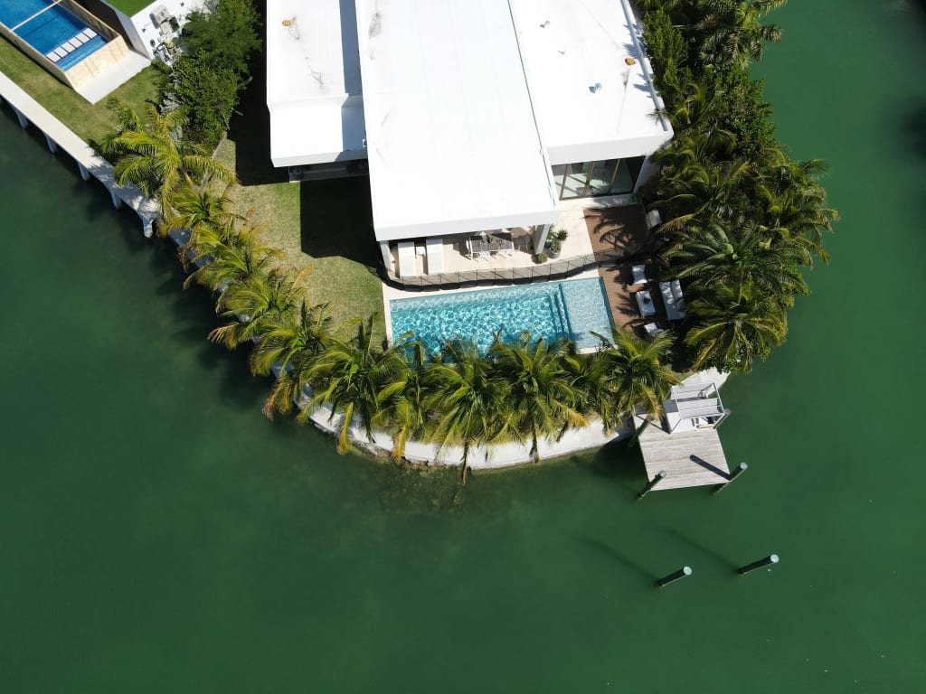 Should I Sell My Home Before Buying Another One inception-app-prod/NjI4Mjc0MTAtOTIzYy00Y2E5LTg5N2EtZDM5YjQ2NTVhYzNl/content/2026/06/05eb9690e4f3be127f055b56361ed37240a2f020.jpg