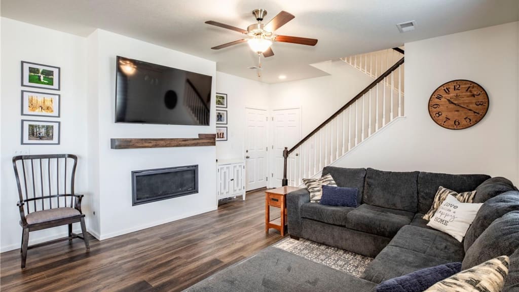 4669 S Liverpool Court, Aurora inception-app-prod/NmFmNWQwNWItNGFiOS00YmZhLWFmMzQtMGI5NmU5OWU3OGEy/content/2022/01/00cc59f98d5d672b0ad7dfe9130d72c6235f8ee7.jpg