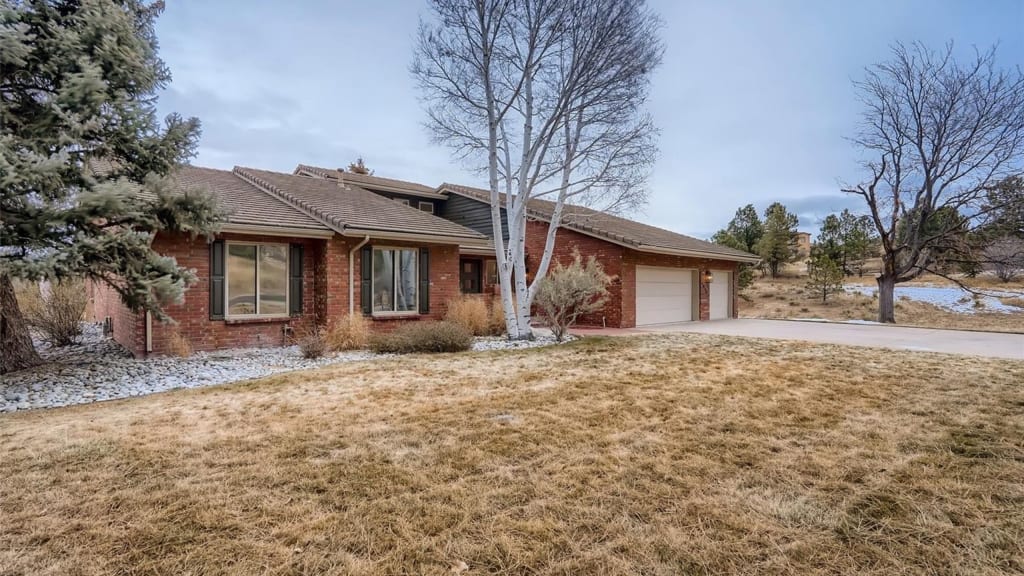 19155 E Costilla Place, Centennial inception-app-prod/NmFmNWQwNWItNGFiOS00YmZhLWFmMzQtMGI5NmU5OWU3OGEy/content/2022/01/f390e089e3c8e9a8660ef470e17f2410c0b71b2e.jpg