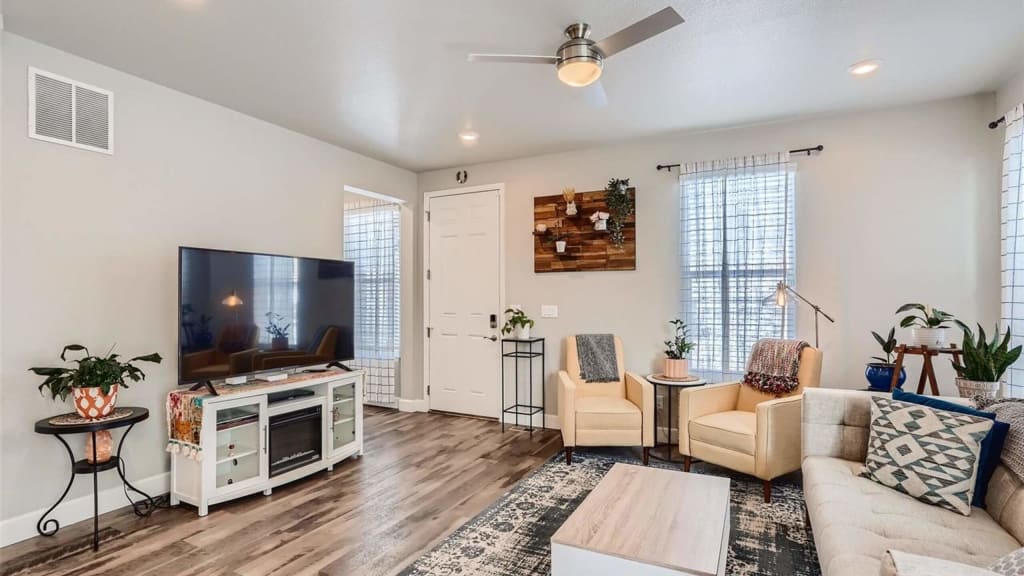 345 Courtfield Way, Castle Pines inception-app-prod/NmFmNWQwNWItNGFiOS00YmZhLWFmMzQtMGI5NmU5OWU3OGEy/content/2022/03/0af9bb73b2e065296611ab44b7fe863a0499c850.jpg