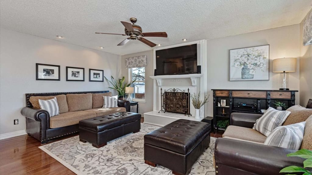 670 Sage Circle, Highlands Ranch inception-app-prod/NmFmNWQwNWItNGFiOS00YmZhLWFmMzQtMGI5NmU5OWU3OGEy/content/2022/03/9acbc8fd73d372e0e20971dbcd7d16954129d16c.jpg