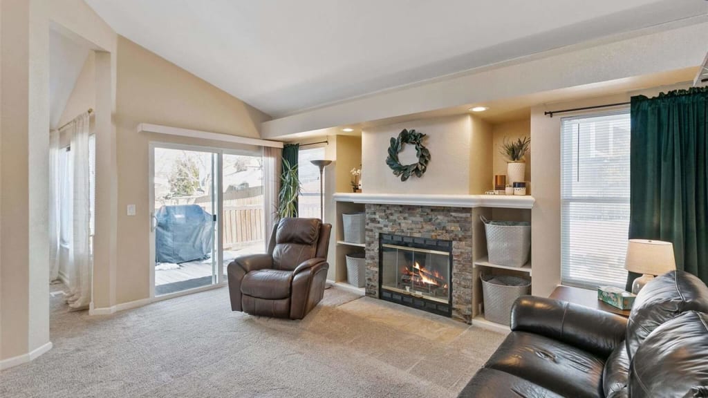 12540 W Crestline Drive, Littleton inception-app-prod/NmFmNWQwNWItNGFiOS00YmZhLWFmMzQtMGI5NmU5OWU3OGEy/content/2022/03/b59a81deacd888c135a27becbcad58cf3080a3f7.jpg