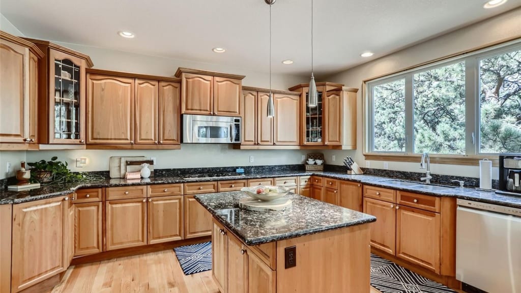 6454 Ponderosa S. Trail, Aurora inception-app-prod/NmFmNWQwNWItNGFiOS00YmZhLWFmMzQtMGI5NmU5OWU3OGEy/content/2022/04/ff7310e6de9723770d05fbacf7c3a4e375204c11.jpg