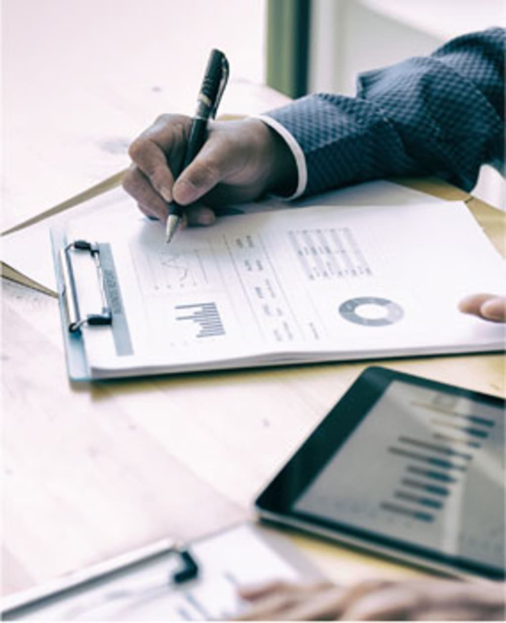 Financials inception-app-prod/NmVmNTUzMzAtMzlhZC00YTQxLTgwYjAtZDE2NWYzYjViNmEw/content/2023/10/6a0800596d949d3fee87c83690d8fc51904828ed.jpg