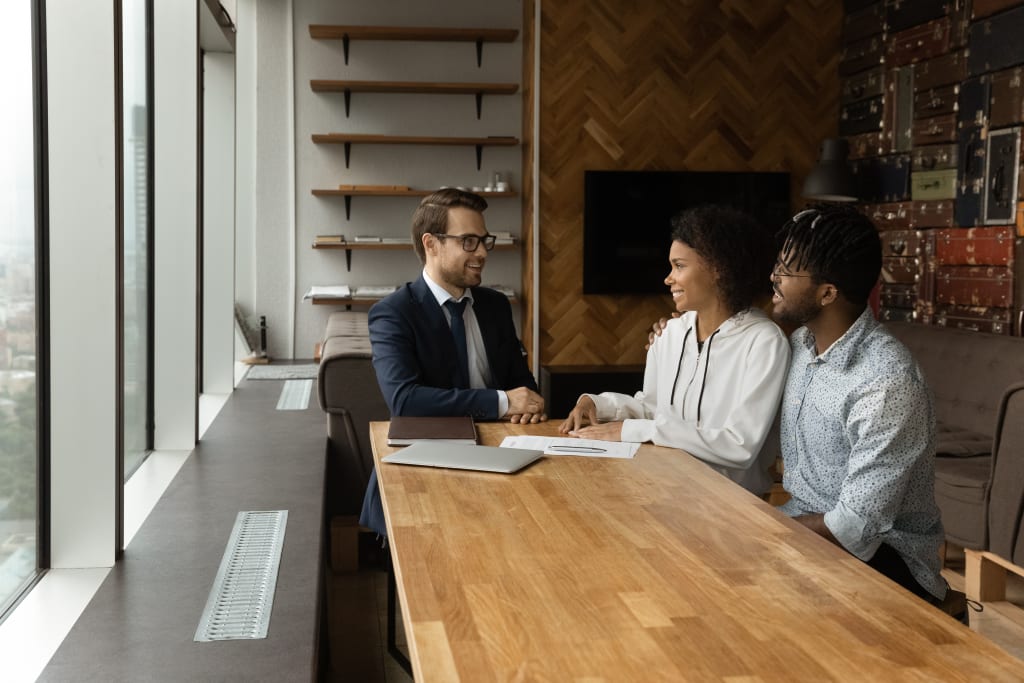 Questions to Ask When Choosing a Lender inception-app-prod/NzA3N2Y0ZTEtZTYzYi00ZDY5LTllMTAtOTI0NmY4MDU4YWM2/content/2026/05/1f1f2af5bff3bf78d65936578831e0a13d062c23.jpg