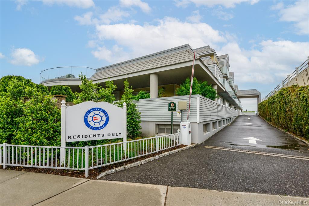 433 Main St, Unit 103 Port Washington, NY 11050 inception-app-prod/NzEzZTkyYzUtOTI0NC00MjFhLWEyNTEtZTBhNWQwMDdkOGM2/content/2026/10/0d16621210e86e3218e4edf72cc17a221d90f272.jpeg