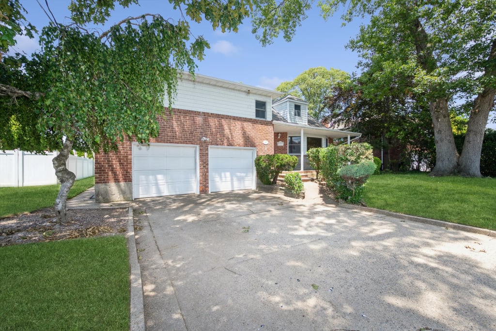 485 Gifford Avenue Oceanside, NY 11572 inception-app-prod/NzEzZTkyYzUtOTI0NC00MjFhLWEyNTEtZTBhNWQwMDdkOGM2/content/2026/10/bab1b7d6ef0b031658afed2db0045c396c84f0f5.jpg