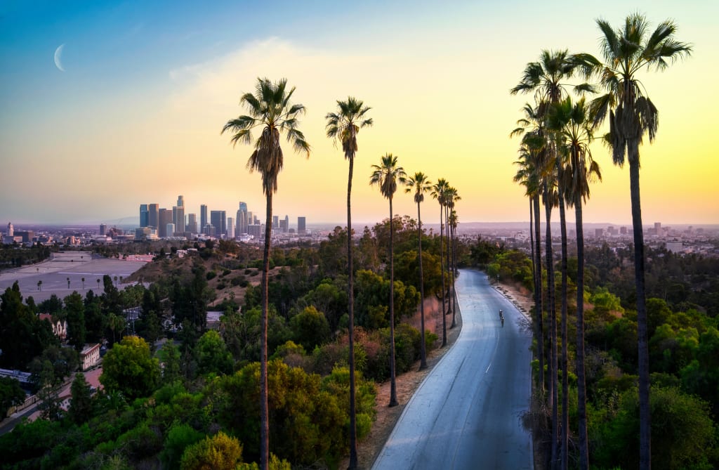 Sell Your Los Angeles Home inception-app-prod/NzdjOWQ0ODEtMGI3My00NzFmLWI0NjctMjc0ODNmYjdiOWE0/content/2026/08/31451bb3852f9a516aeb6a4d32c0eca2580520fd.jpg