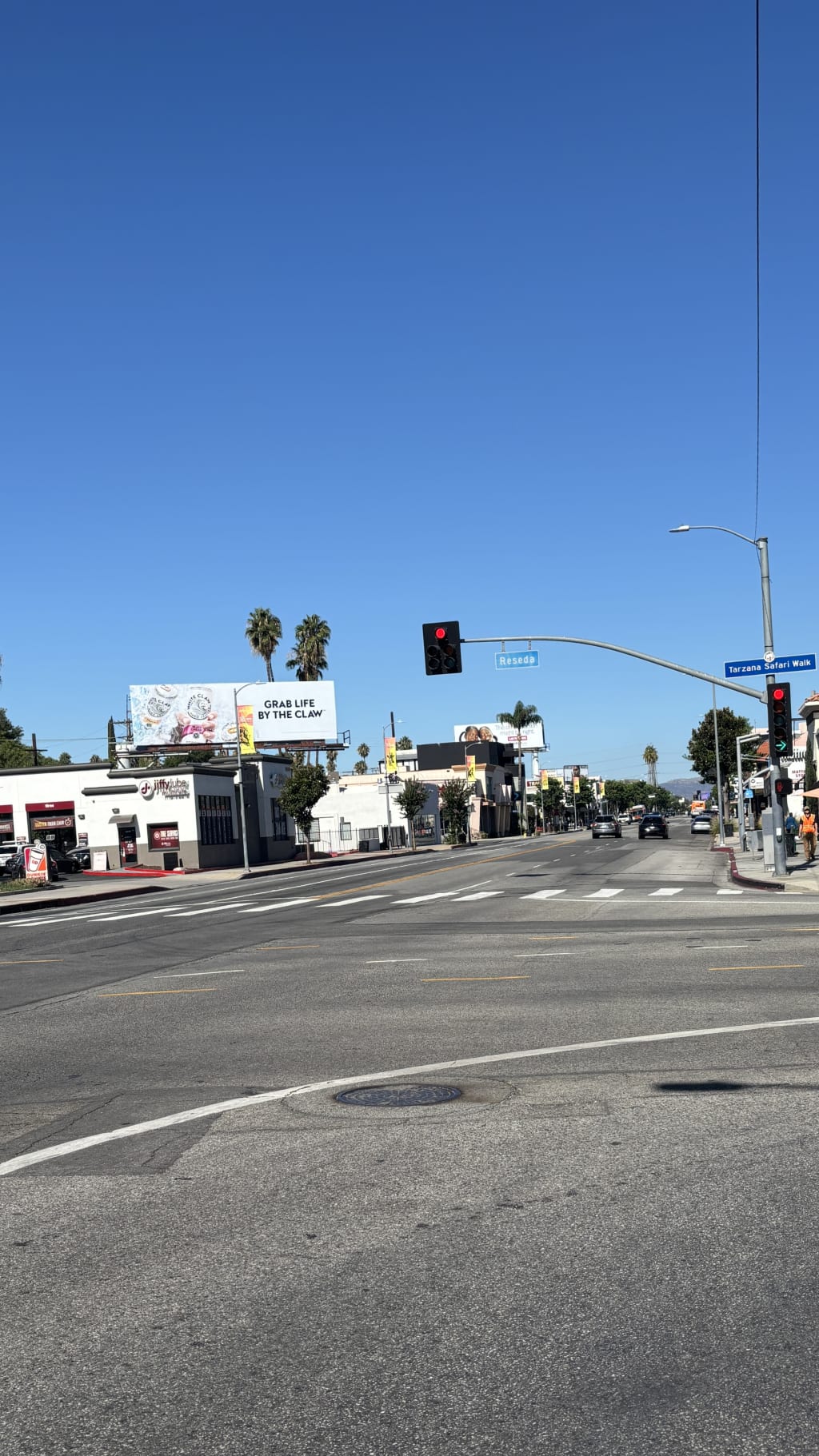 Tarzana Real Estate and History: A Quiet Valley Neighborhood With Hollywood Roots inception-app-prod/NzdjOWQ0ODEtMGI3My00NzFmLWI0NjctMjc0ODNmYjdiOWE0/content/2026/08/4ee30baf770bb39c83fae32c05e6b33a35d6e973.jpg
