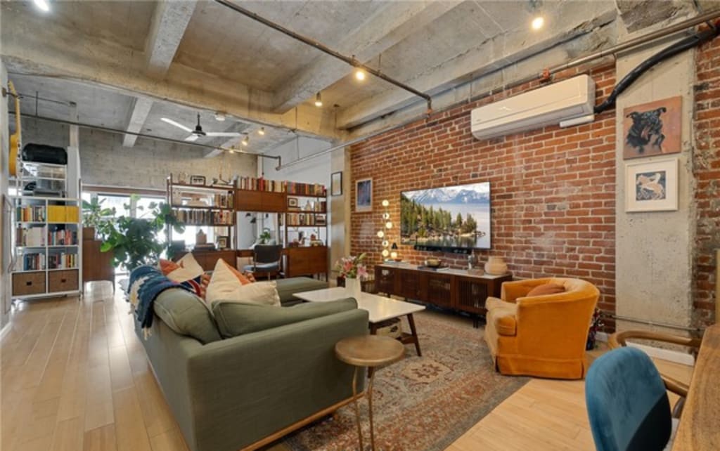 Long Beach Lofts for Sale | 100 W 5th St #3G inception-app-prod/ODVhOGFkNWQtYzZlOC00ZDA2LWIyMTAtZmIxNjU2YWYyYmM5/content/2025/03/0588641063d86a7939b43f781691af07c9ef2cd4.jpg