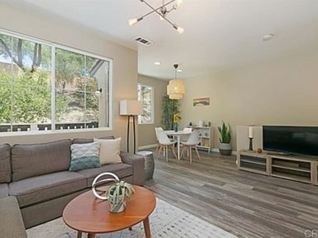 Paseo Salinero, Carlsbad, CA 92009 inception-app-prod/OGJjZjljZmQtNjNlNC00NGVjLWEzYWYtZDY0MzI5MmU2Y2Yw/content/2021/02/f781a18728a15259e4e629800318dc63-ccft384.jpg