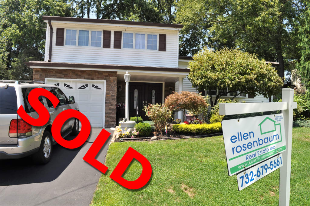 Sold Listing 27 Gerard Ave inception-app-prod/OGM4ZjU2NTgtYzE2Ni00NzVjLWJmMTctZTQyYmU0MjIxZTM0%2Fcontent%2F2018%2F01%2F27 gerard SOLD-2.png
