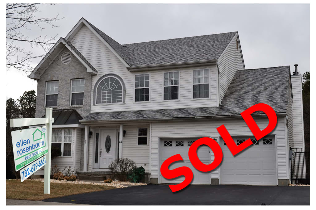 Sold Listing 45 North St inception-app-prod/OGM4ZjU2NTgtYzE2Ni00NzVjLWJmMTctZTQyYmU0MjIxZTM0%2Fcontent%2F2018%2F06%2F45 North St SOLD with SIGN-2.png