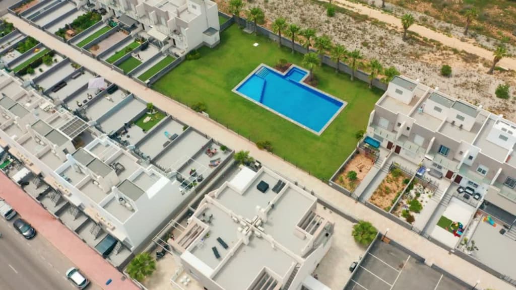 The Ultimate Guide to Cook County Property Management: What You Need to Know inception-app-prod/OGVlZmQ0OWItYzk1Mi00YTBlLTg4MmUtNTYxODA4ZTkxOGY5/content/2024/09/645b5633b0b2b413b4d126e9c90a72fe59a47d58.jpg