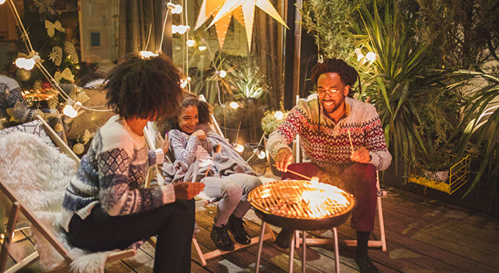 The Holidays Aren’t Stopping Homebuyers This Year inception-app-prod/OTE4YTgwNTEtZDUyZC00ZTYzLTgxZjUtZDAxOWI5ZmJmYjAx/content/2020/12/20201215-kcm-share-4.jpg