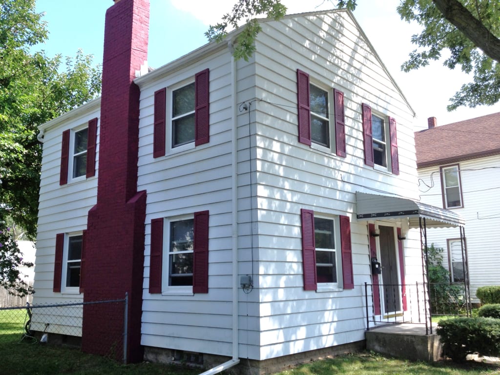 205 S. Enterprise St., Bowling Green, OH inception-app-prod/OTM4MDZiYTQtNmYyOC00MjFiLTk0OWUtMmE5MmY0MDNkMTQ1/content/2019/11/205-enterprise-front-2.jpg