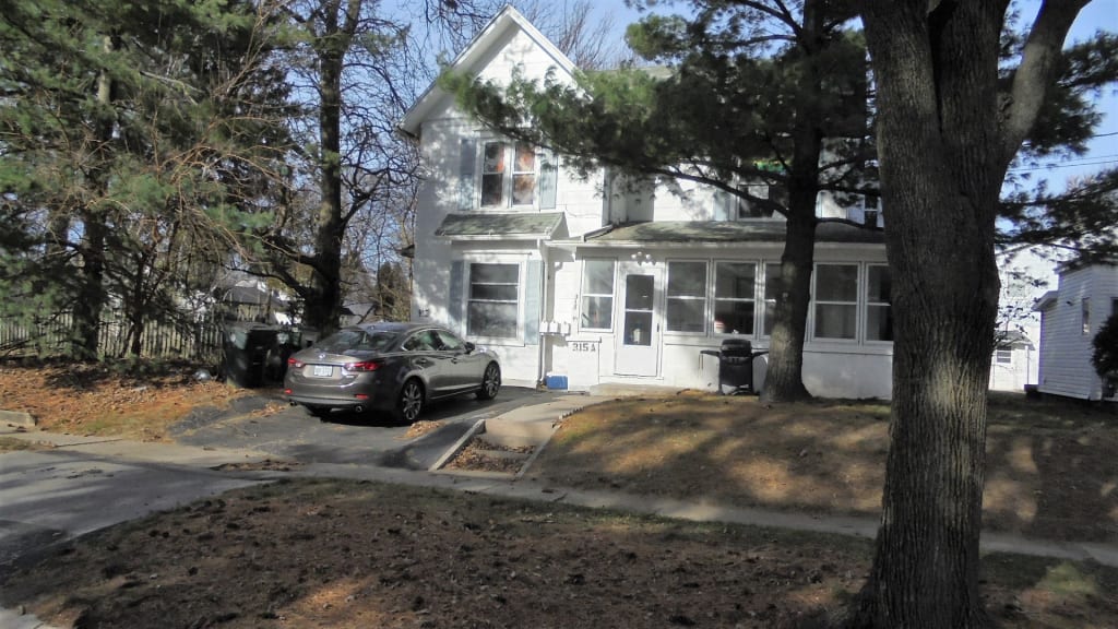 315 E. Evers Ave. - B, Bowling Green, OH 43402 inception-app-prod/OTM4MDZiYTQtNmYyOC00MjFiLTk0OWUtMmE5MmY0MDNkMTQ1/content/2020/11/dsc04861-4.jpg