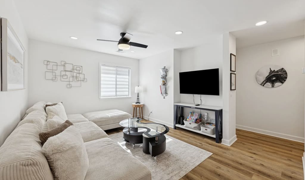 Golden Homes Successfully Sells Another Fully Renovated Dunes Villa Investment Property on Hilton Head Island inception-app-prod/OTUyMjg2NTYtMGNmZC00NmE2LWIxYzAtMzBkMDk3ZjRjZmVi/content/2026/05/ea7374efdf06542c516864f3ec6a7c91b5bb0f7e.png