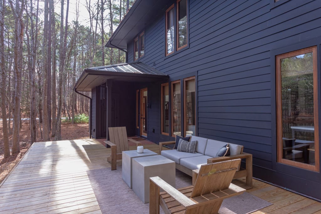 Chapel Hill | 105 Deerfield Tr inception-app-prod/Y2I4NTQ5ZjEtYTc0Zi00ODAyLWJhNzUtNDYzYTU5MTJlNjdm/content/2024/06/74b1b66c1cc91a848b189c60e0b4a91b917b2222.jpg