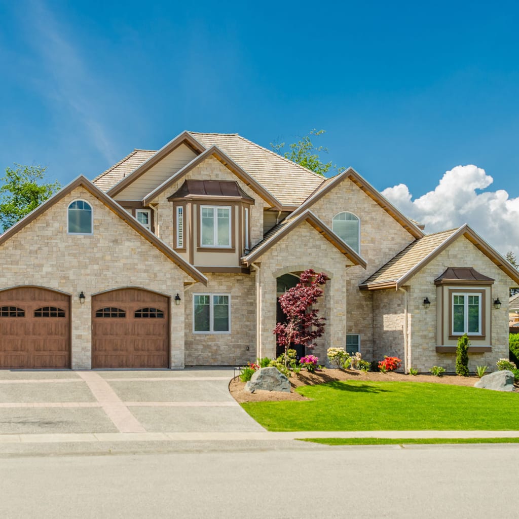 Find Your Dream Home inception-app-prod/Y2QwMThjYmMtYTYyMS00NGQwLWE3OGYtOGE0MDg4MjUxNGEz/content/2021/03/shutterstock_24736000911.jpg