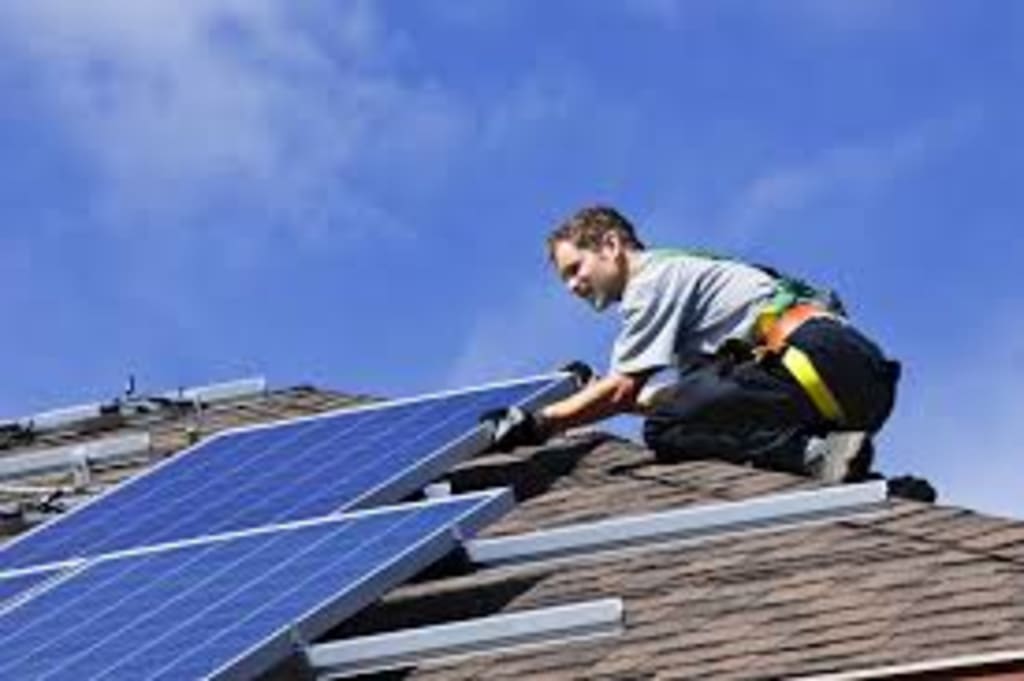 Is Your Home Solar Friendly? inception-app-prod/YTUzNjAxNjktODNkMS00MThiLWFlYzEtMGI2YThmYjdiZmVl/content/2017/02/solar panel installation-2.jpg