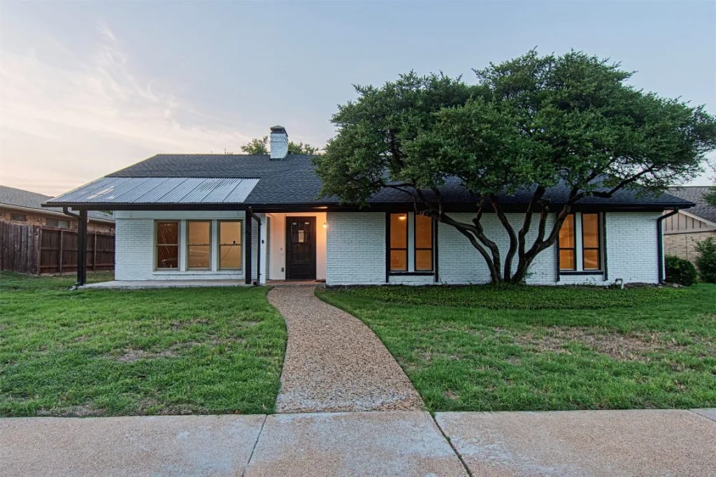 2373 Claridge Circle, Plano, TX, 75075 inception-app-prod/YWIwMmViNTktMGFmZS00MTU5LThjYjktZTEyNjg5ZGY3MzM1/content/2023/08/62b2293e0bfe50df5164d51791d22eb81bf553cd.webp