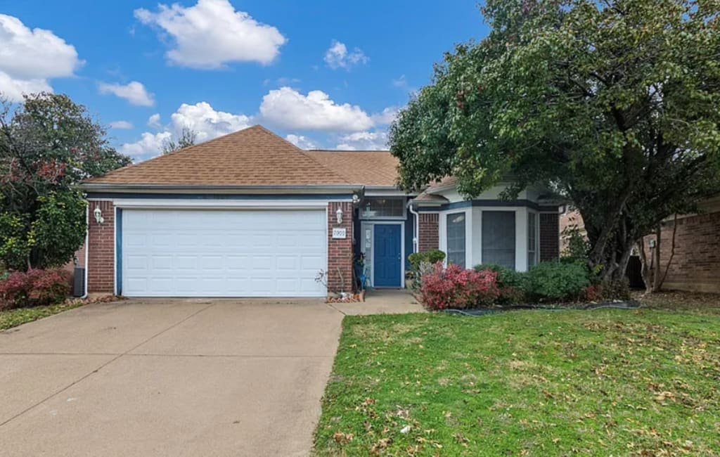 7009 Wooddale Dr, Watauga, TX 76148 inception-app-prod/YWIwMmViNTktMGFmZS00MTU5LThjYjktZTEyNjg5ZGY3MzM1/content/2025/03/48d60c042b54582def972c8c71aa6a11990d3291.png