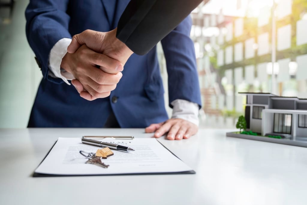 A Guide to Selling Real Estate inception-app-prod/YWNmMmVlZjEtMWVjYS00NDM5LTg4YmEtNTQyMTc1MGE2MmY3/content/2023/02/2e570c206048290e2a355d53842bfc5a9b6c6912.jpg