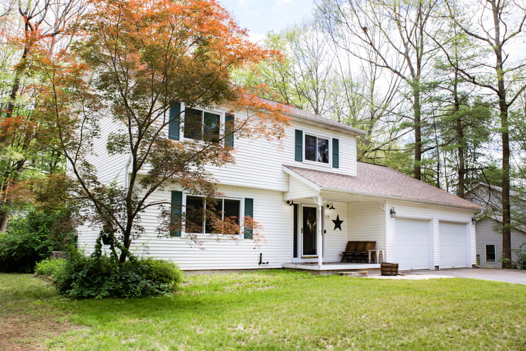 Top Reasons Homeowners Are Selling Their Houses Right Now inception-app-prod/YjRjNWZmMjEtMDkwNC00OWMyLWEyMTgtZDVjOGRlNDZlNmU4/content/2022/09/52b09468565658b1a120c96f91228daf404469c0.jpg