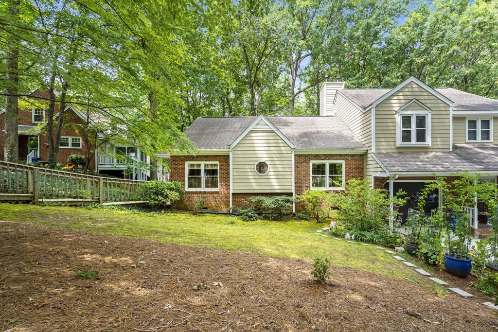 Just Listed - 7815 Breckon Way, Raleigh inception-app-prod/YmMyZjRlNDctZjAxNi00YTdiLWIyMDMtM2M1NzU2M2I0NGFh/content/2023/08/d89a20039e2ebc39fae2b7e088d81b7329889577.jpg