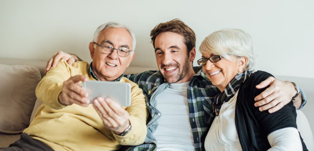 Managing the Home Sale Process for Aging Parents in Transition inception-app-prod/YmUwMWE4YjctNzYwNy00MjkzLThhYTEtYzBjOGUyYzUwNmFi/content/2025/08/42d875205401bb41689d38746f40c8a8b5ba32b4.png