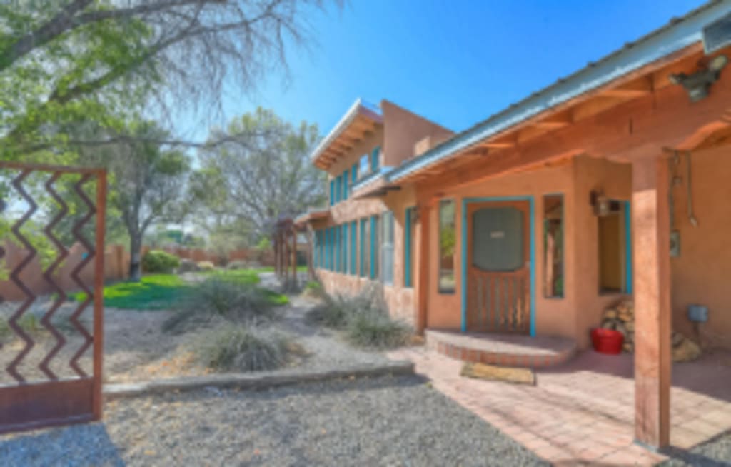 537 Calle de los Hijos NW inception-app-prod/YmVkOTYwMzgtN2FiZS00Y2FjLWJiMWEtMzkxMzhjNGY2YjEy/content/2023/10/56a35b287b9082539cb6ddc403c2e502021140df.png